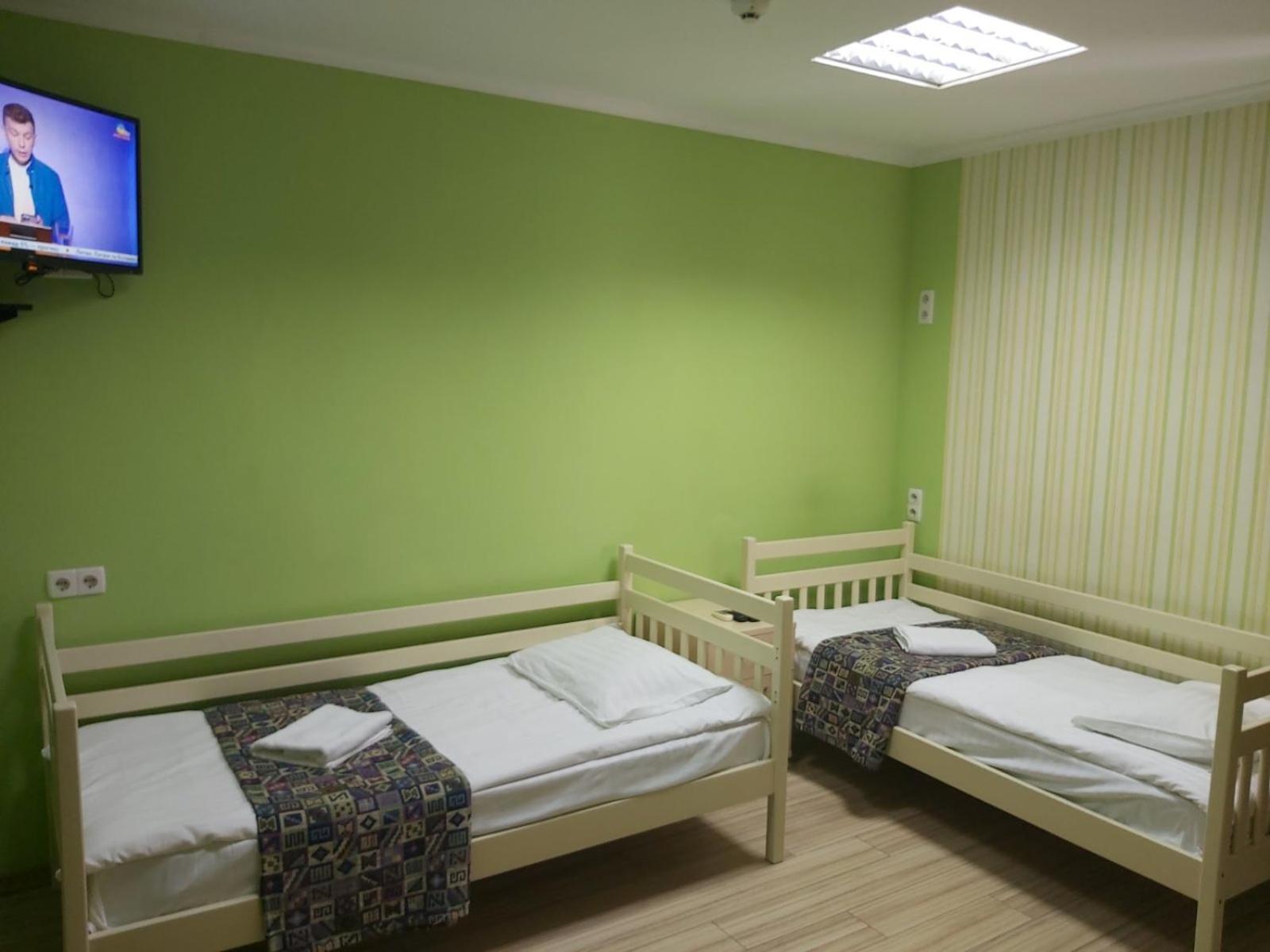 Guest House "Vladimirskaya 42" Kiev Eksteriør bilde