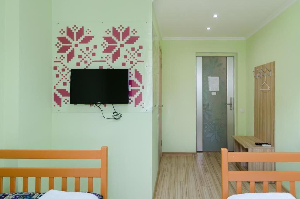Guest House "Vladimirskaya 42" Kiev Eksteriør bilde